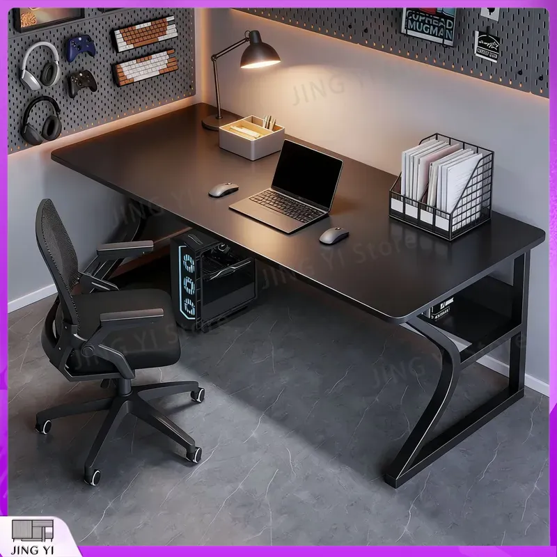 Desk Setup Black And Wood - E-spor PC Kurulumu için Siyah Oyun